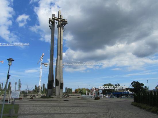Monumento agli operai del cantiere navale caduti nel 1970